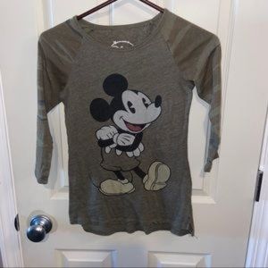 Disney womens XS three quarter length Mickey Mouse tee green camo